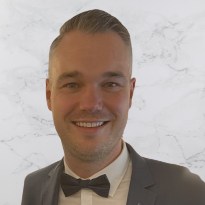 Frank Van Litsenborg
                