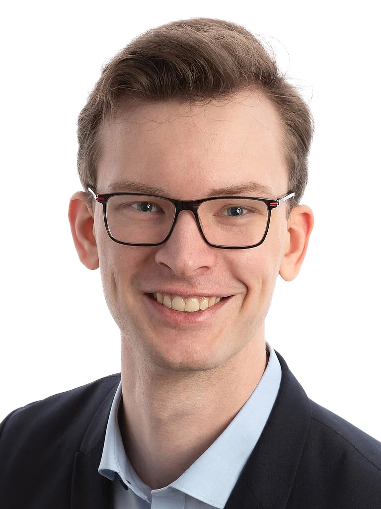 Jonas Bogenberger
                